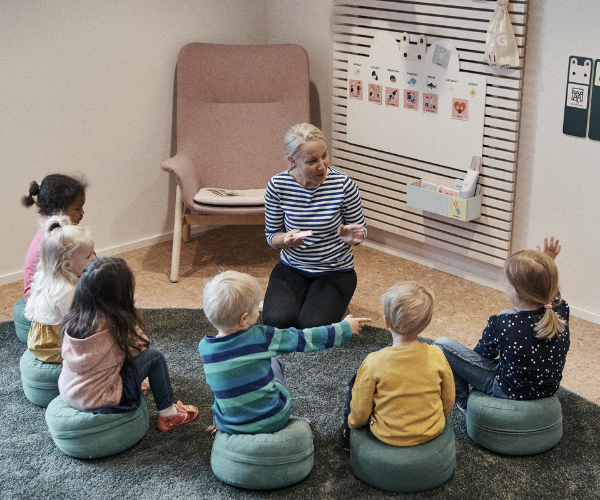 试管移植的过程是怎样的？试管移植后感觉下腹部不适有压迫感正常吗？